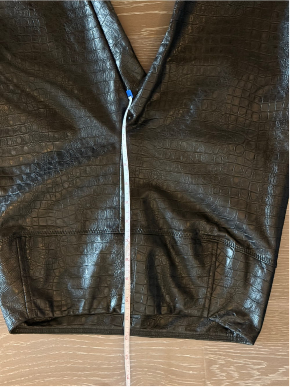 7 For All Mankind Croc Embossed Faux Leather Leggings Black Size S Small - Picture 9 of 10